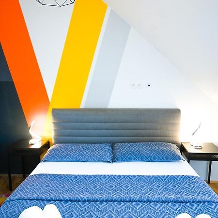 Bright Apartment Naschmarkt Wina Bagian luar foto